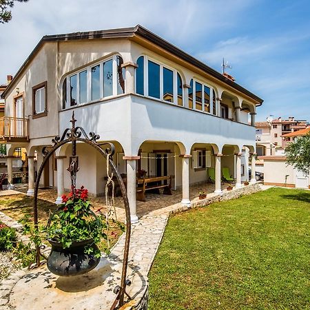 Apartment Carolina Ližnjan Exterior foto